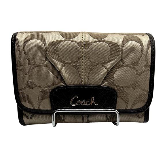 Coach Signature Wallet - Picture 1 of 9